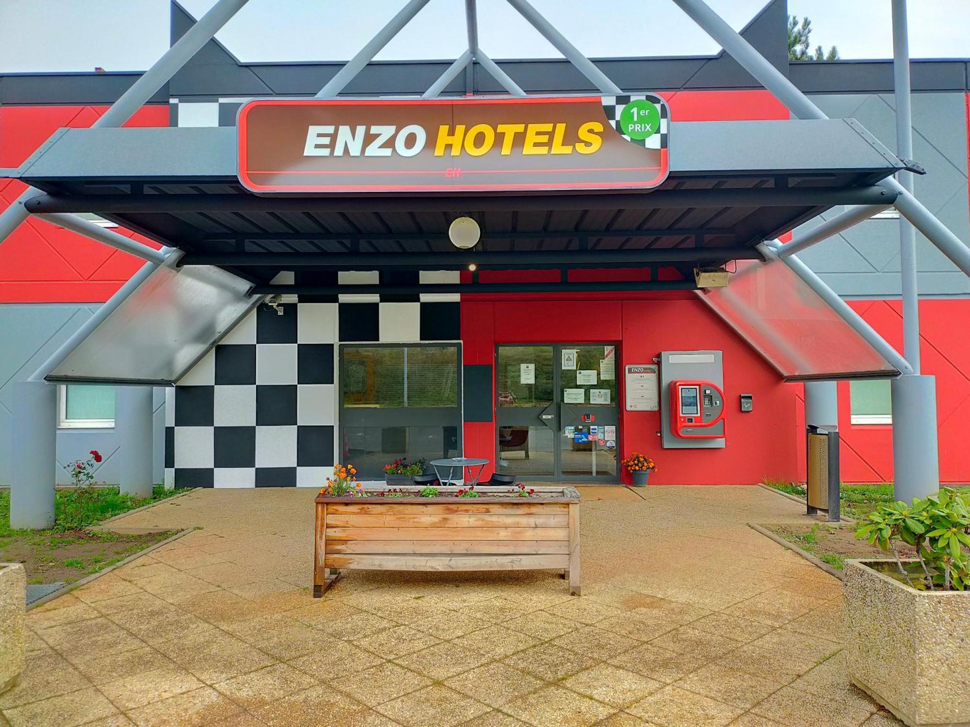 Enzo Hotel 1Er Prix Coudes Eksteriør billede